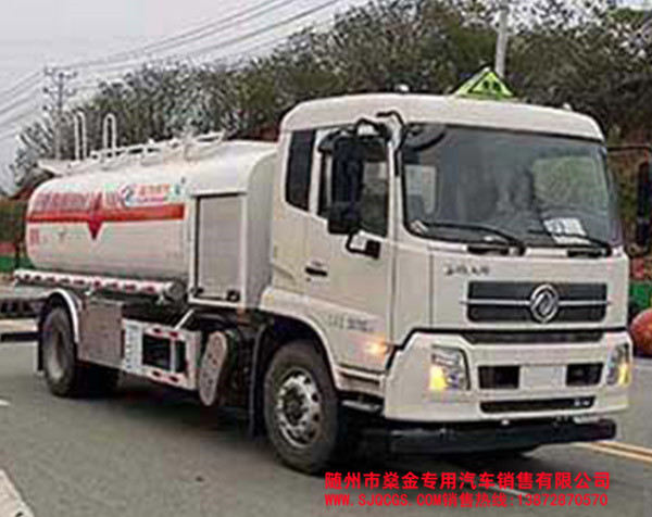 CL5180GJYD6型飛機(jī)加油車